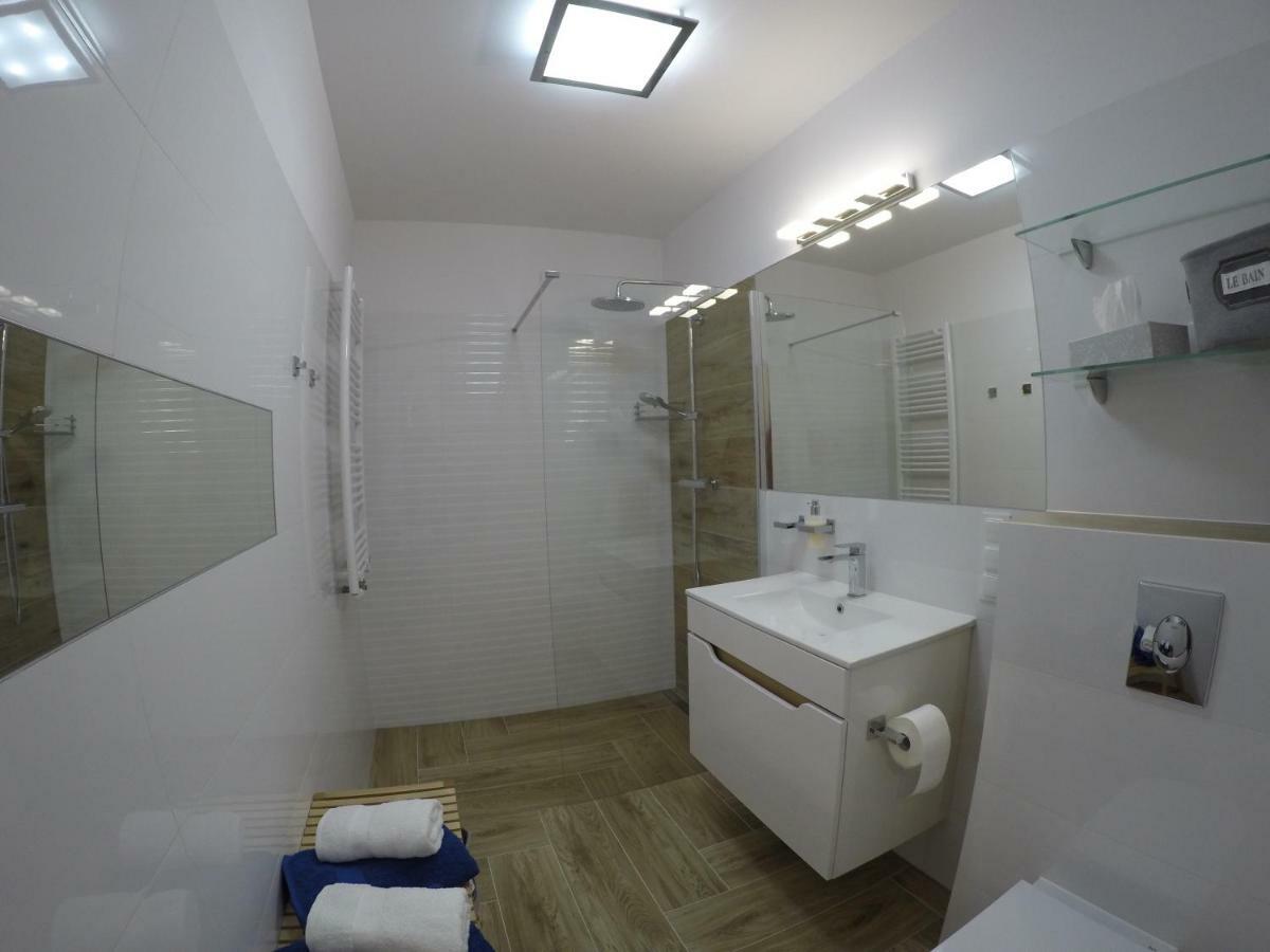 Apartament Goya Apartment กดัญสก์ ภายนอก รูปภาพ